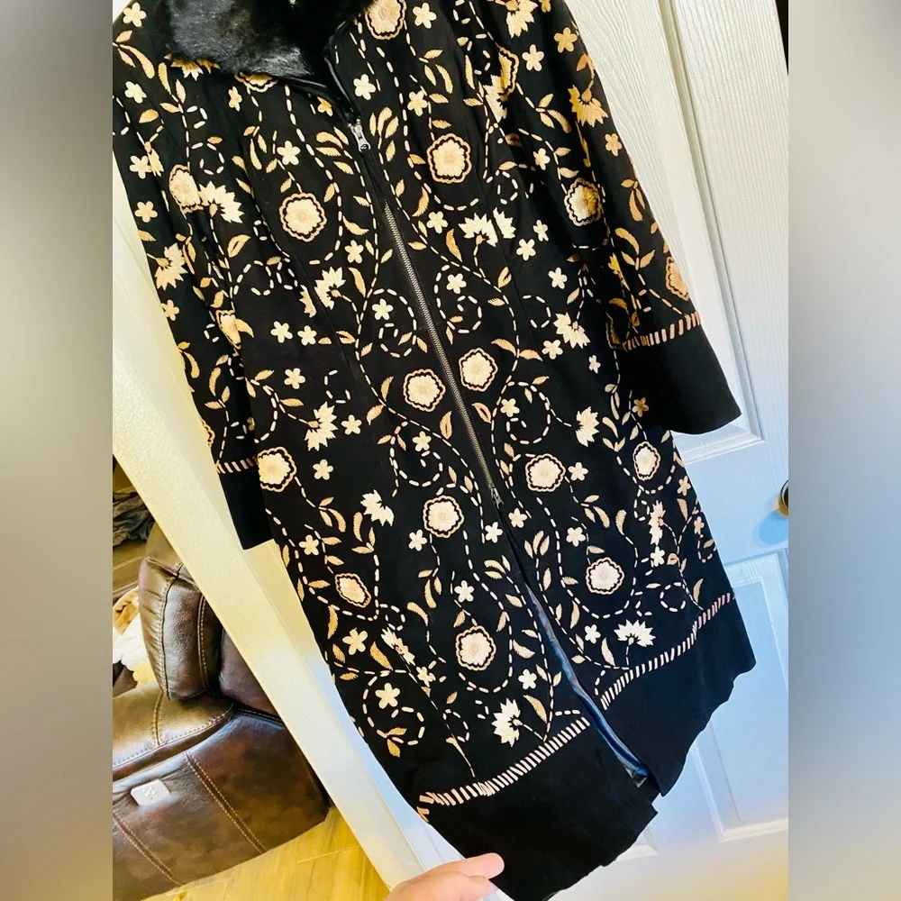 NEW! The Double D Ranch Full-Length Black Suede Hand-Embroidered Obregon Coat - Picture 10 of 17